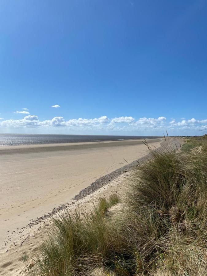 Beautiful Beach House Littlestone-on-Sea Exterior photo